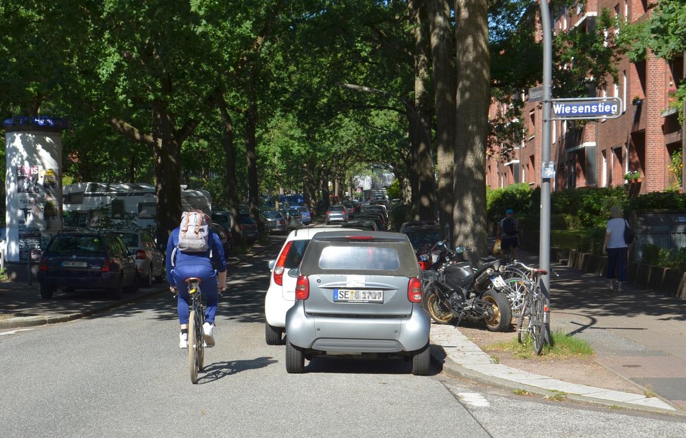 Wiesendamm: Radfahrende müssen derzeit im Mischverkehr mit Autos fahren Wiesendamm: Radfahrende müssen derzeit im Mischverkehr mit Autos fahren