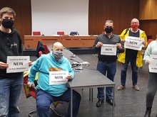 Foto (v.l.n.r.): Sprecherinnen und Sprecher der Fraktionen im Regionalausschuss: Jonas Wagner (DIE LINKE), Claus-Joachim Dickow (FDP), Stefan Baumann (CDU), Rüdiger Wendt (SPD), Simone Dornia (GRÜNE)